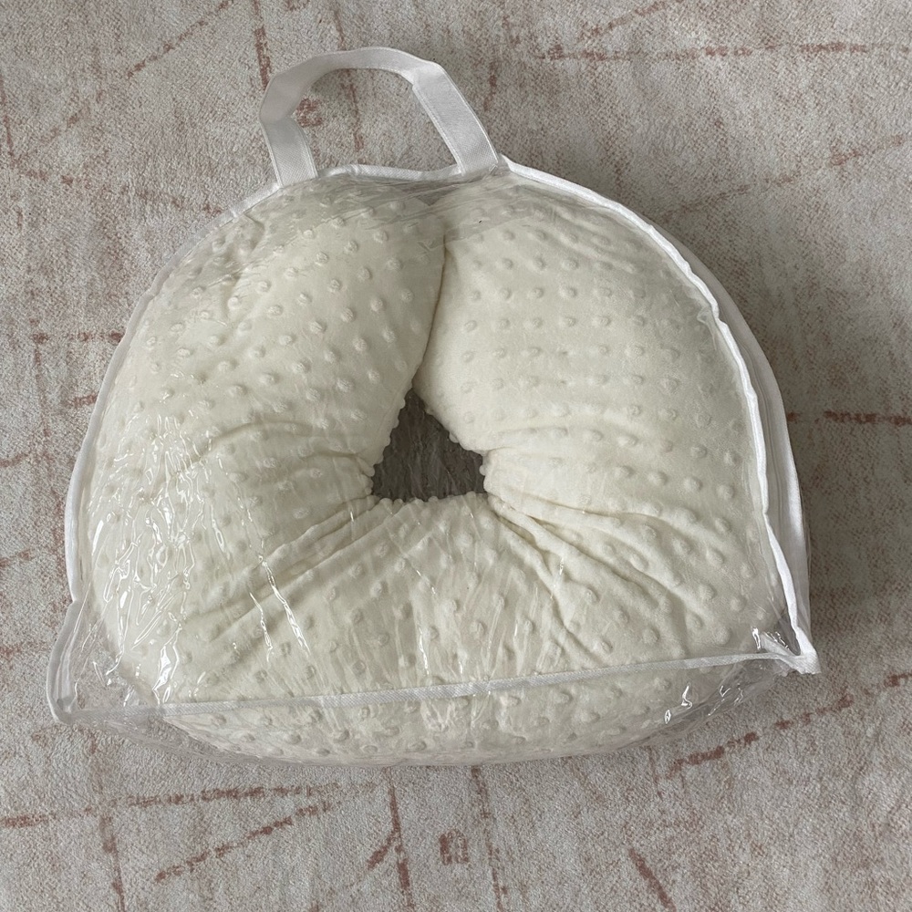 Cream Breastfeeding Nursing / Support Pillow